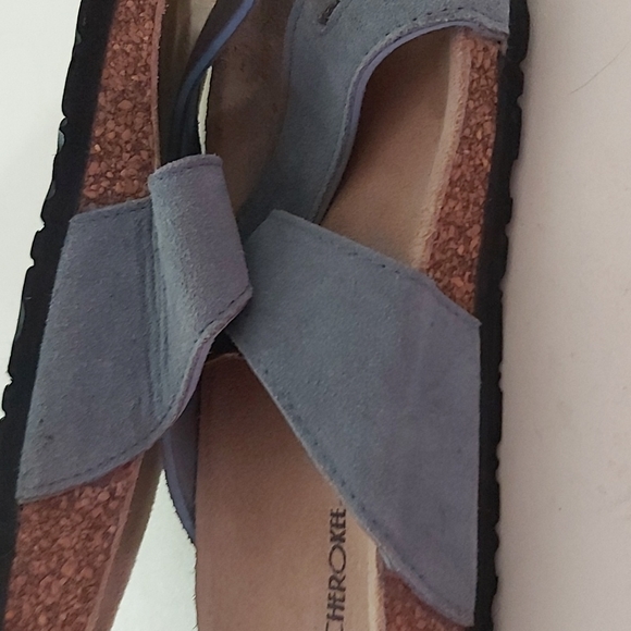 Blue gray Cherokee brand sandals size 8 - Picture 4 of 4